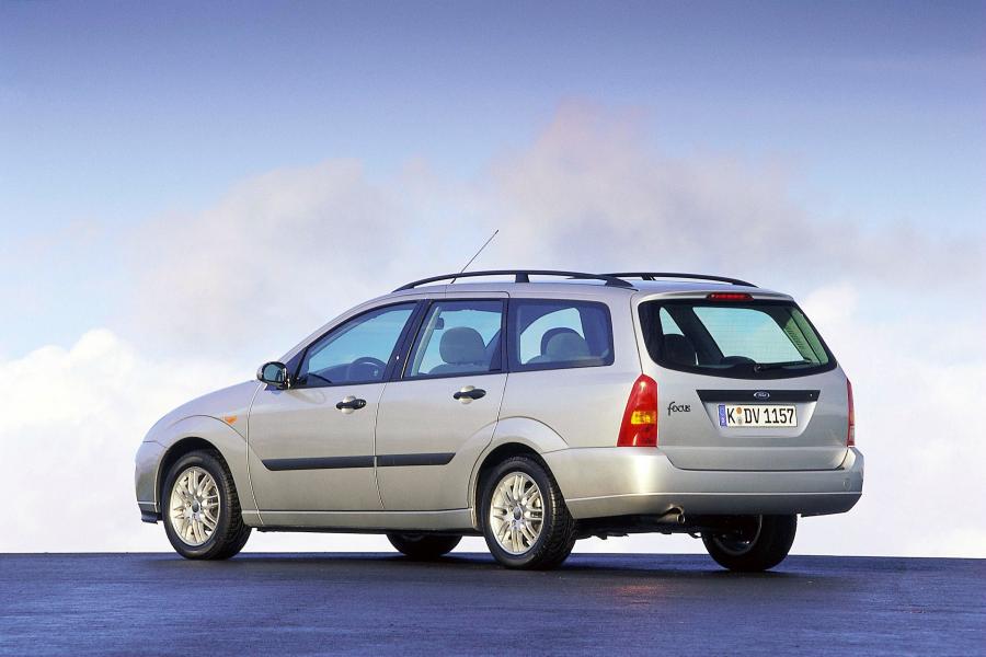  Ford Focus Wagon 1999 года  (фото 11 из 75)